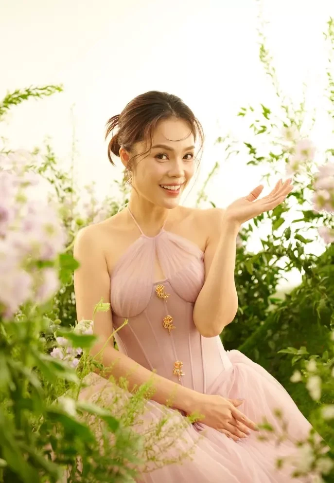 Dương Cẩm Lynh trả hết nợ 6 tỷ trong 1 năm, CĐM thắc mắc làm gì có nhiều tiền? - Hình 5