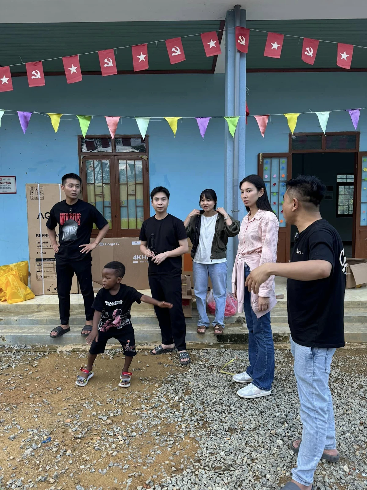 Chị gái Quang Linh lên tiếng nói về tin đồn ghẻ lạnh Thuỳ Tiên, nói đúng 1 câu - Hình 6