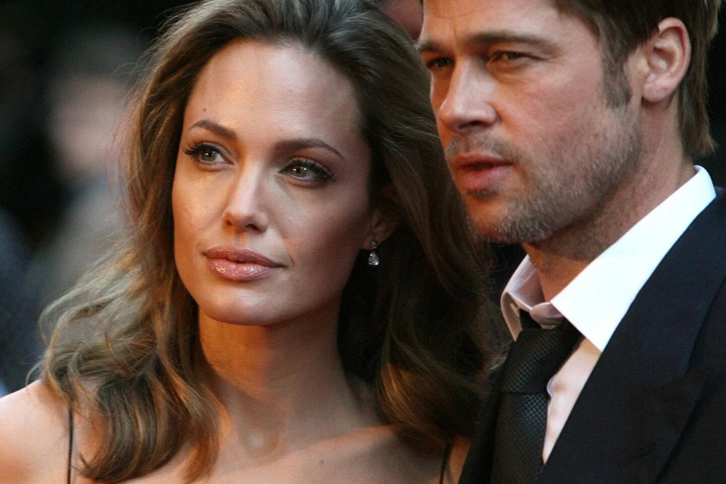 Brad Pitt suy sụp nặng vì bị con ghẻ lạnh, tố Angelina Jolie giật dây chơi xấu - Hình 5