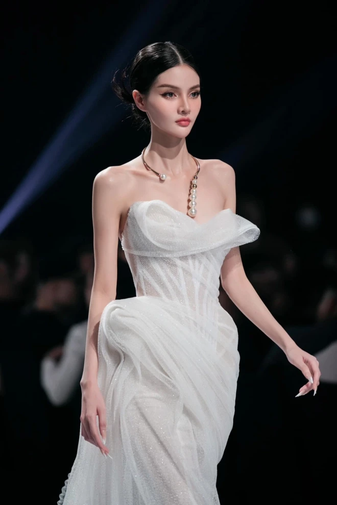 Đỗ Hương Giang: Á quân The New Mentor, nâng mũi nâng cả cuộc đời, gầy khó tin - Hình 3