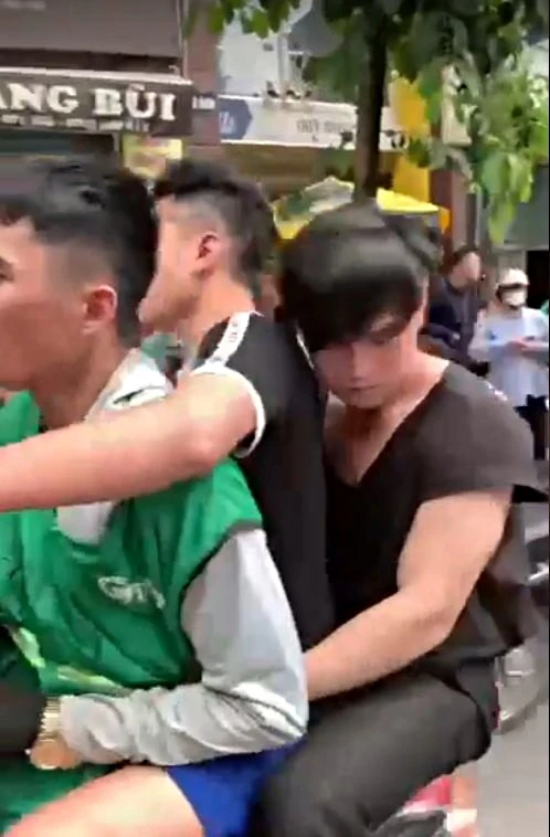 Du Thiên tay không hỗ trợ người dân bắt cướp có vũ khí, CĐM lại bắt bẻ điều này - Hình 2