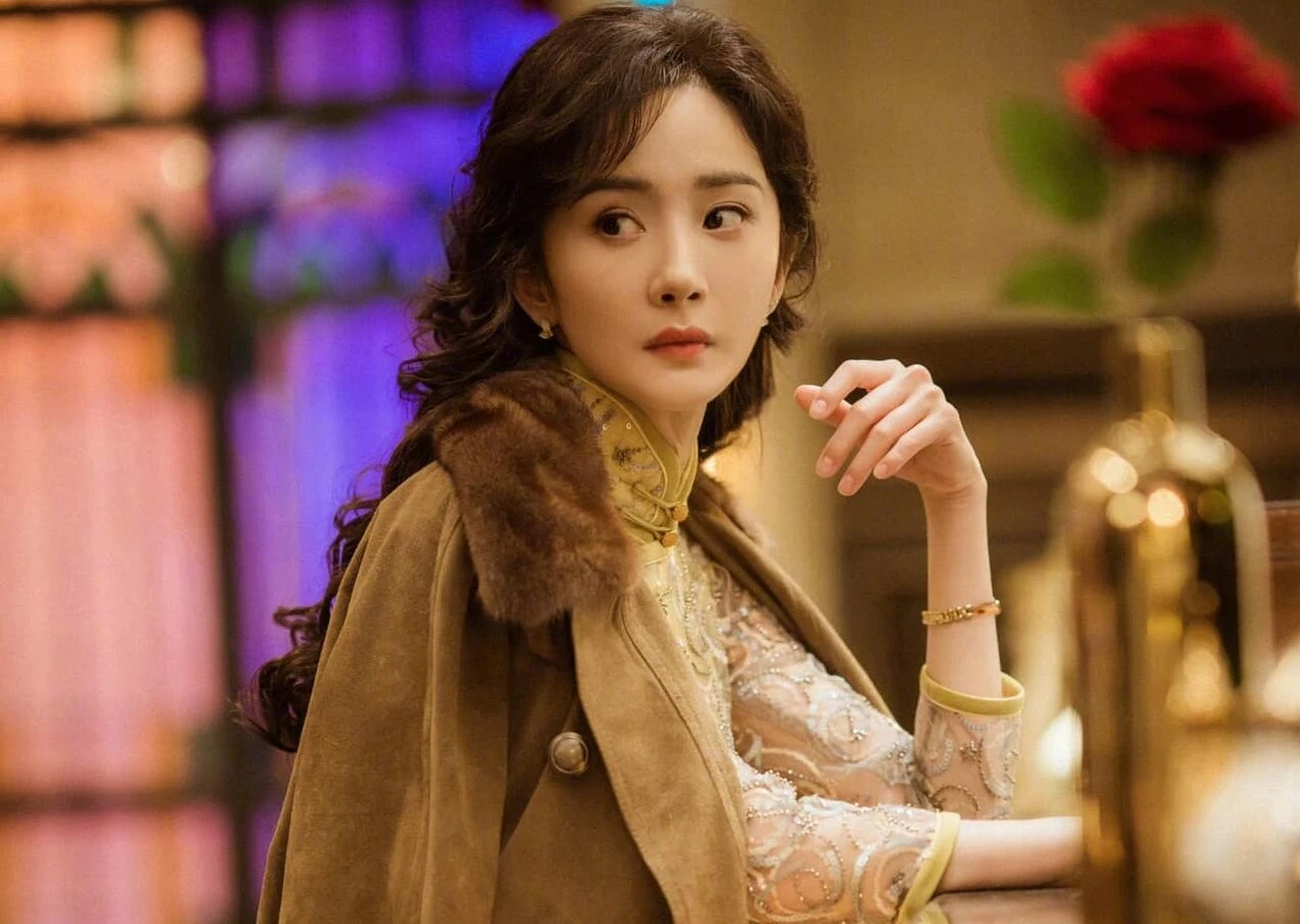Dương Mịch bị chê thích khoe mẽ, nói hay hơn làm dù đóng phim flop liên tiếp - Hình 3