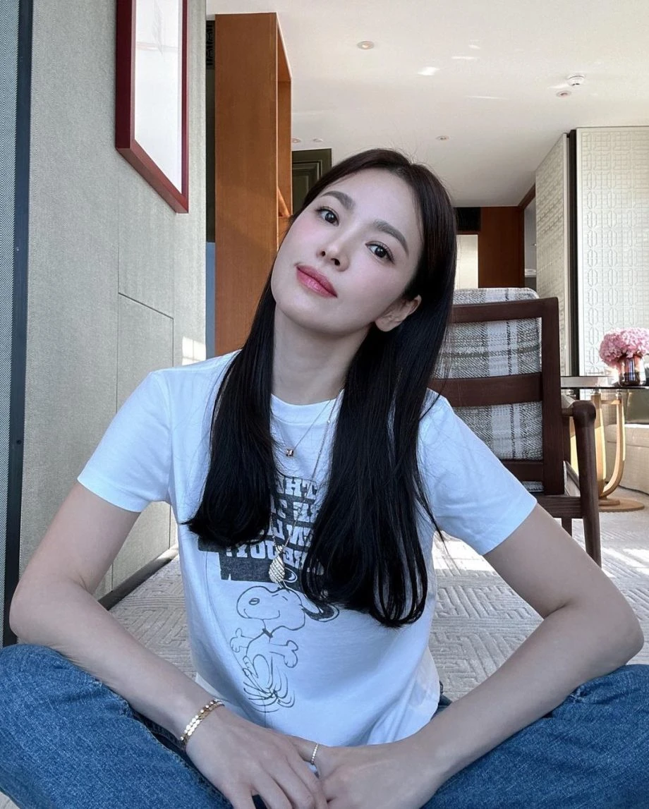Song Hye Kyo khoe nhan sắc tuổi U50, được ủng hộ thay thế vai diễn Lưu Diệc Phi - Hình 8