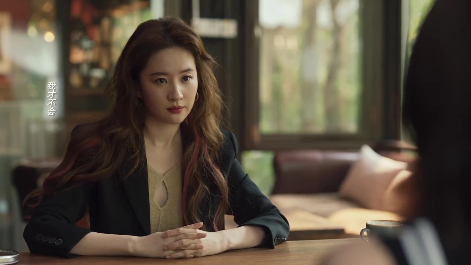Song Hye Kyo khoe nhan sắc tuổi U50, được ủng hộ thay thế vai diễn Lưu Diệc Phi - Hình 5