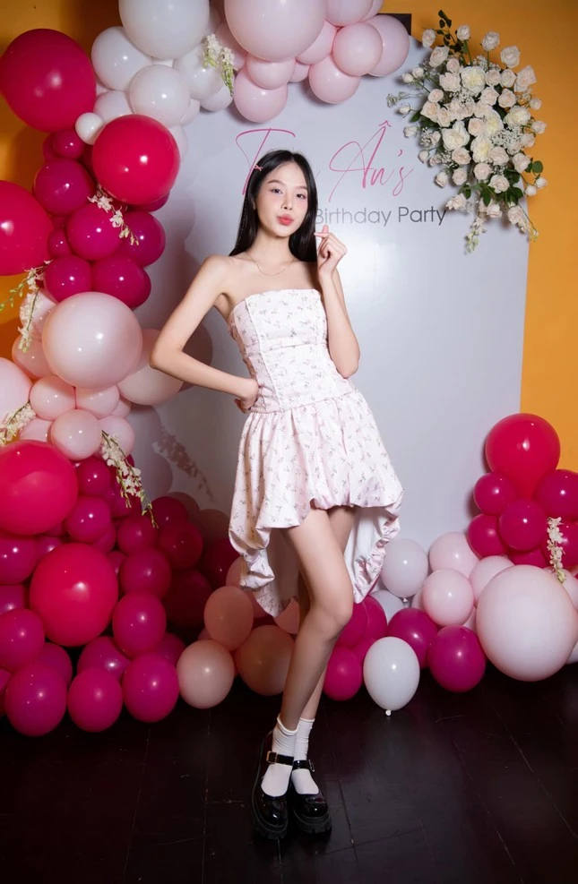 Hoa hậu Thanh Thủy khoe visual, eo con kiến nét căng, hút mắt fan - Hình 4