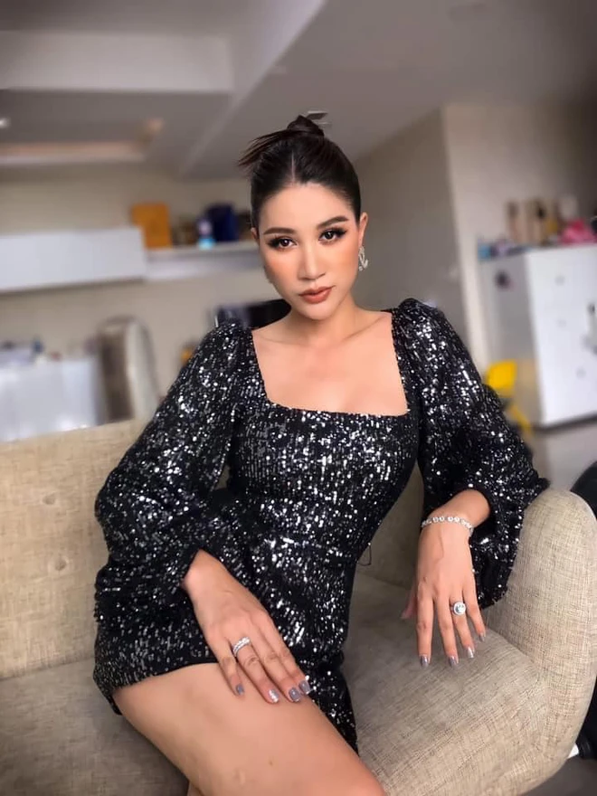Trang Trần nhận trợ cấp ở Mỹ, được chủ cho 1 tỷ mua xe hơi hậu bị đuổi việc - Hình 1