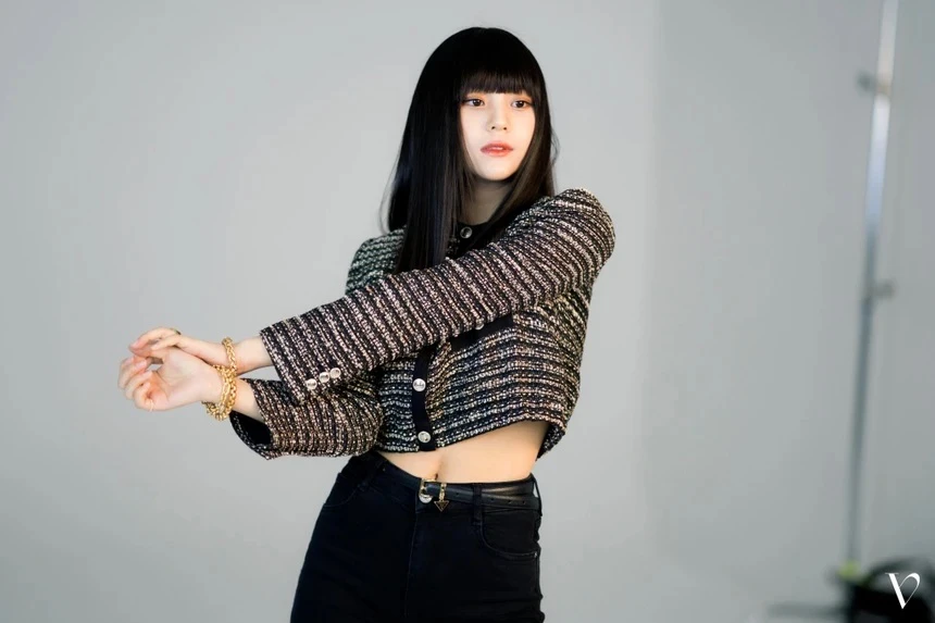 Umji (GFriend): Từ lỗ hổng nhan sắc không dám ngẩng mặt đến visual của nhóm - Hình 5