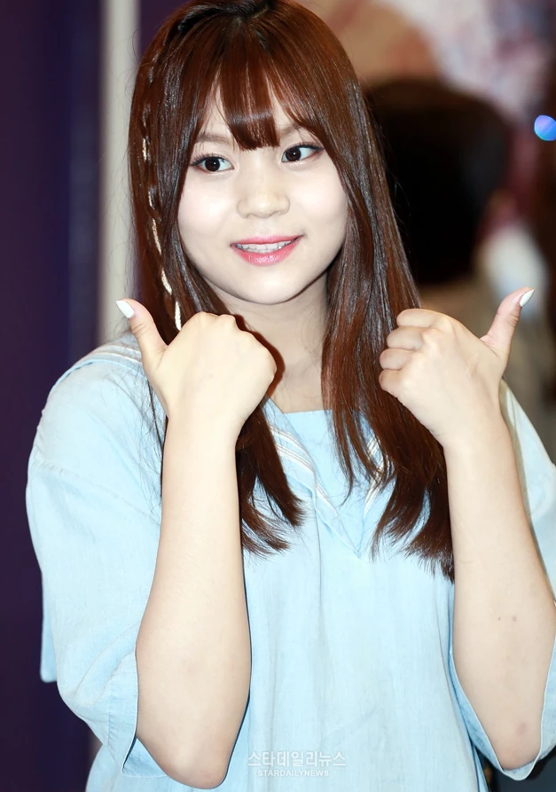 Umji (GFriend): Từ lỗ hổng nhan sắc không dám ngẩng mặt đến visual của nhóm - Hình 1