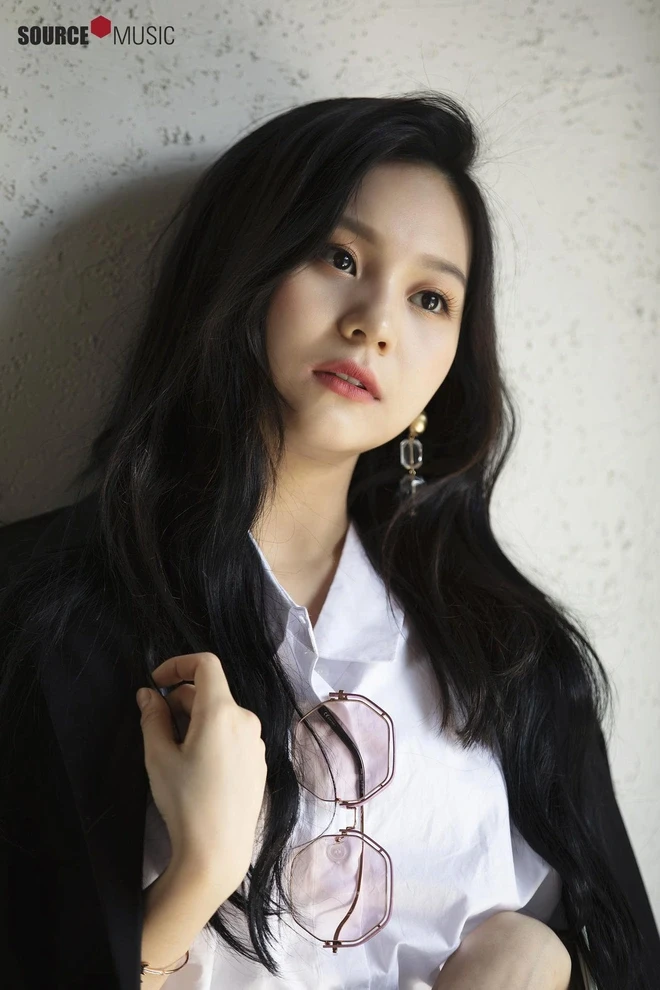 Umji (GFriend): Từ lỗ hổng nhan sắc không dám ngẩng mặt đến visual của nhóm - Hình 7