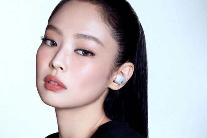 Billie Eilish biết ơn Jennie (Blackpink), hứa sẽ trả ơn bằng quà khủng - Hình 7