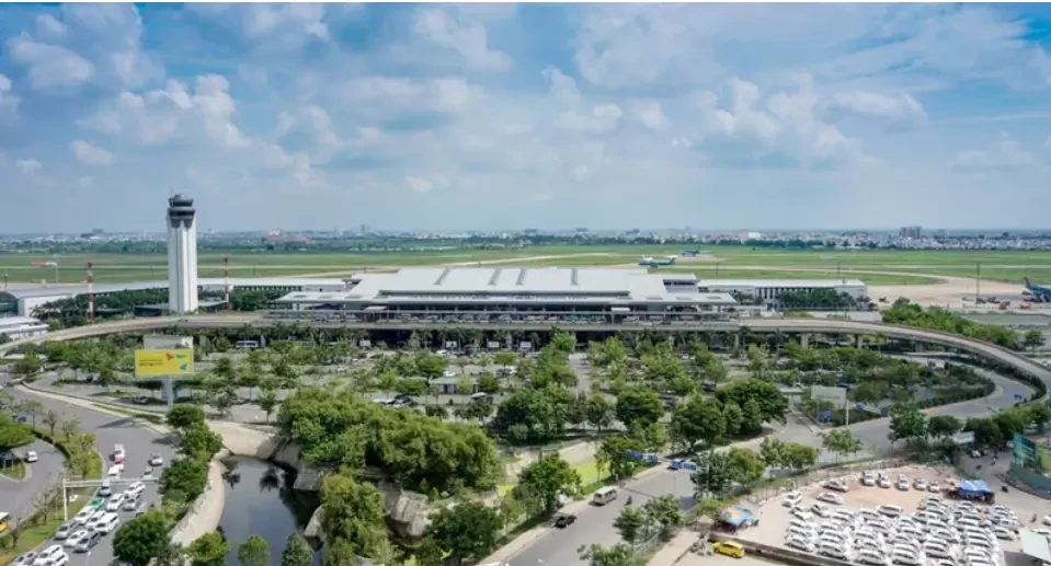 Vụ 2 máy bay suýt lao vào nhau: kiểm soát viên không lưu bị khởi tố điều tra - Hình 5