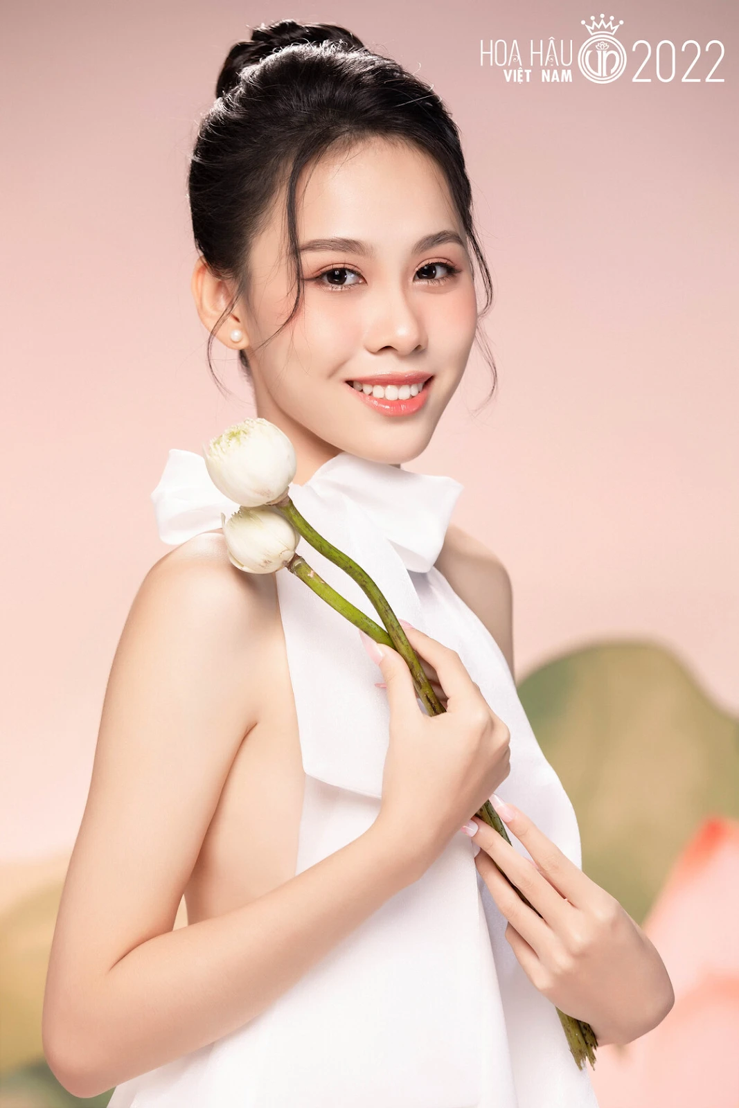 Lê Nguyễn Ngọc Hằng: Á hậu ăn chay trường, học vấn cực khủng, lấn sân ca hát - Hình 2