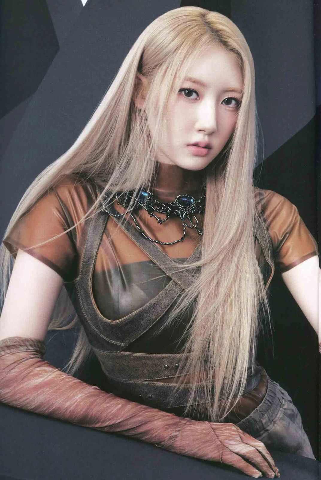 BABYMONSTER: Quái vật thay thế BLACKPINK của YG, có bản sao Jennie, Lisa - Hình 8