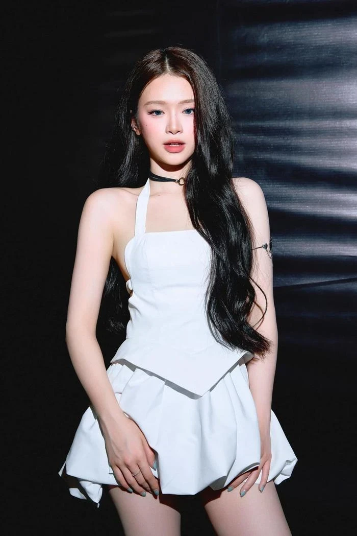 Linh Ka bóng hồng 2k2 từng lướt qua đời Will, sở hữu body nét căng vạn người mê - Hình 2