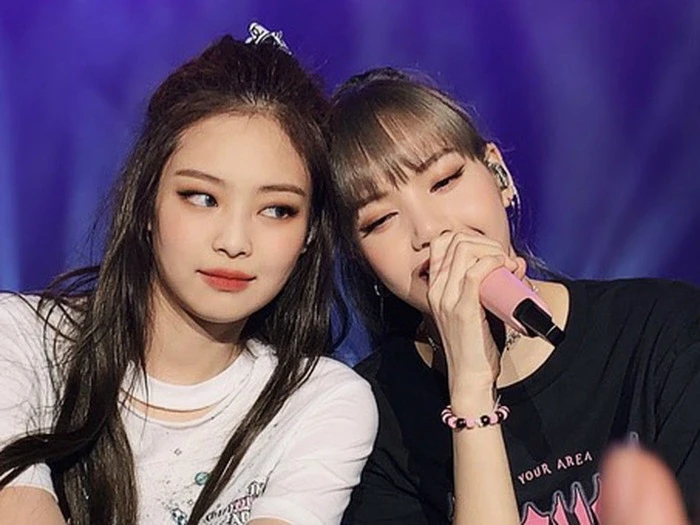 BLACKPINK háo hức trước thềm Lisa comeback, chỉ Jennie ngó lơ, nghi bất hòa? - Hình 8