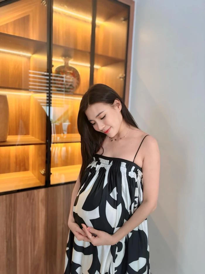 Thúy Diễm xác nhận bầu sinh ba, tác giả không phải ông xã Lương Thế Thành? - Hình 2
