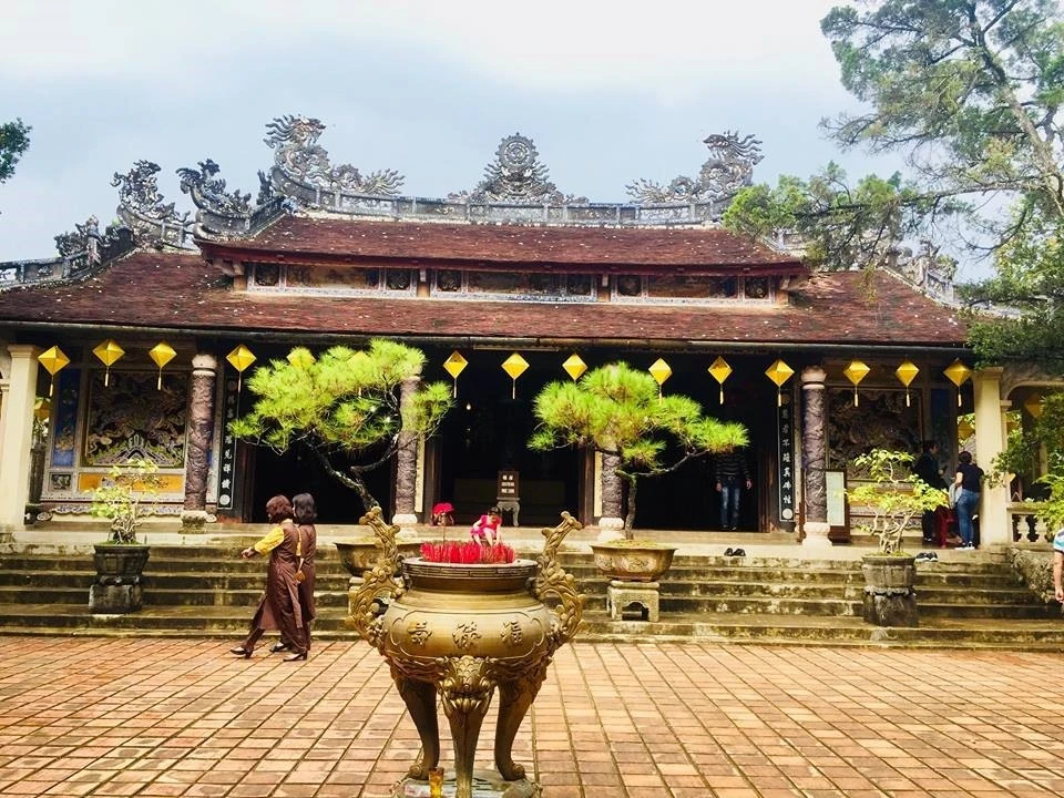 Bí ẩn ngôi chùa có nghĩa trang thái giám, nơi Thiền sư Thích Nhất Hạnh viên tịch - Hình 2
