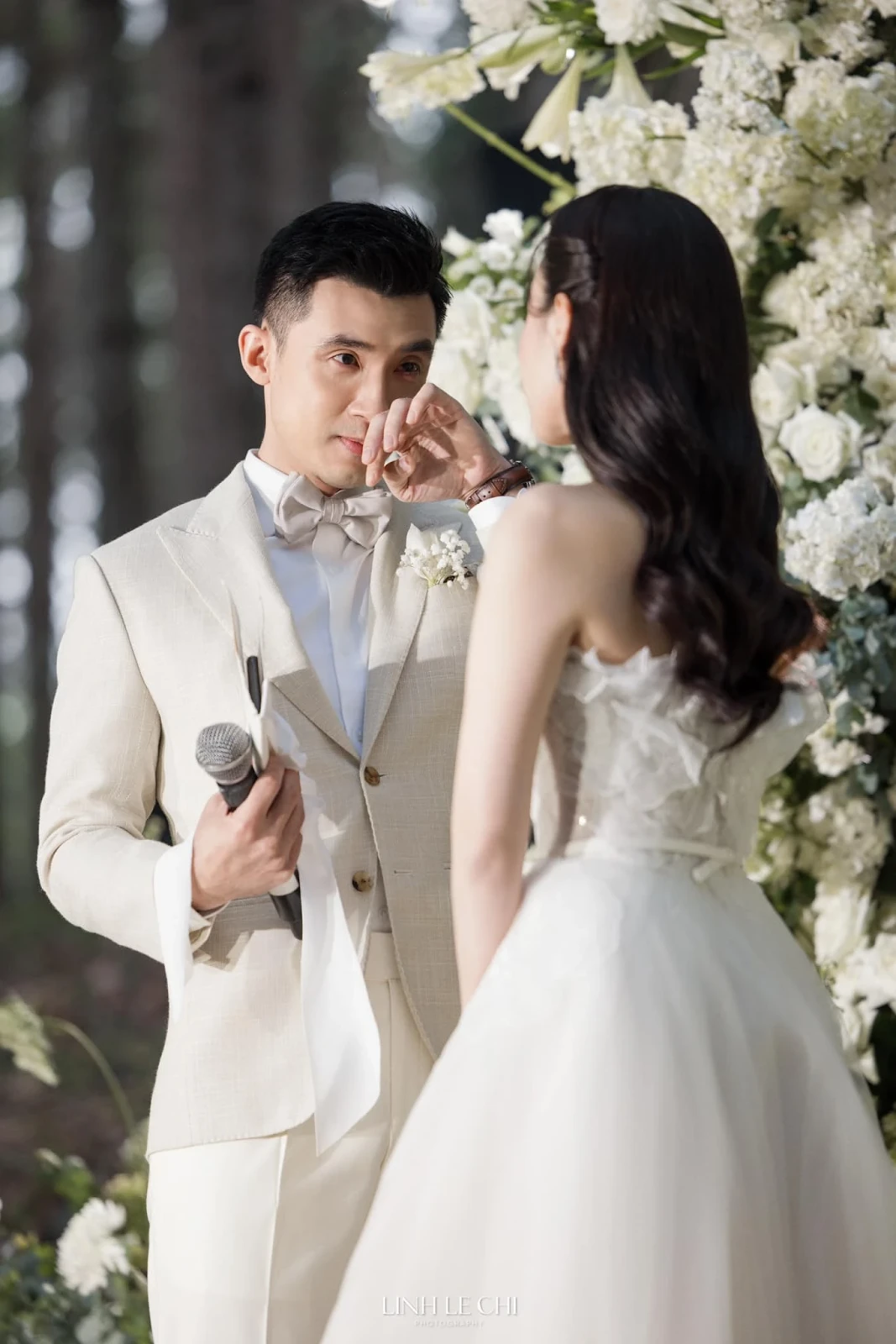 Đám cưới Midu: Anh Đức bị chất vấn, Nhã Phương hồi tưởng đòi Trường Giang 1 điều - Hình 1
