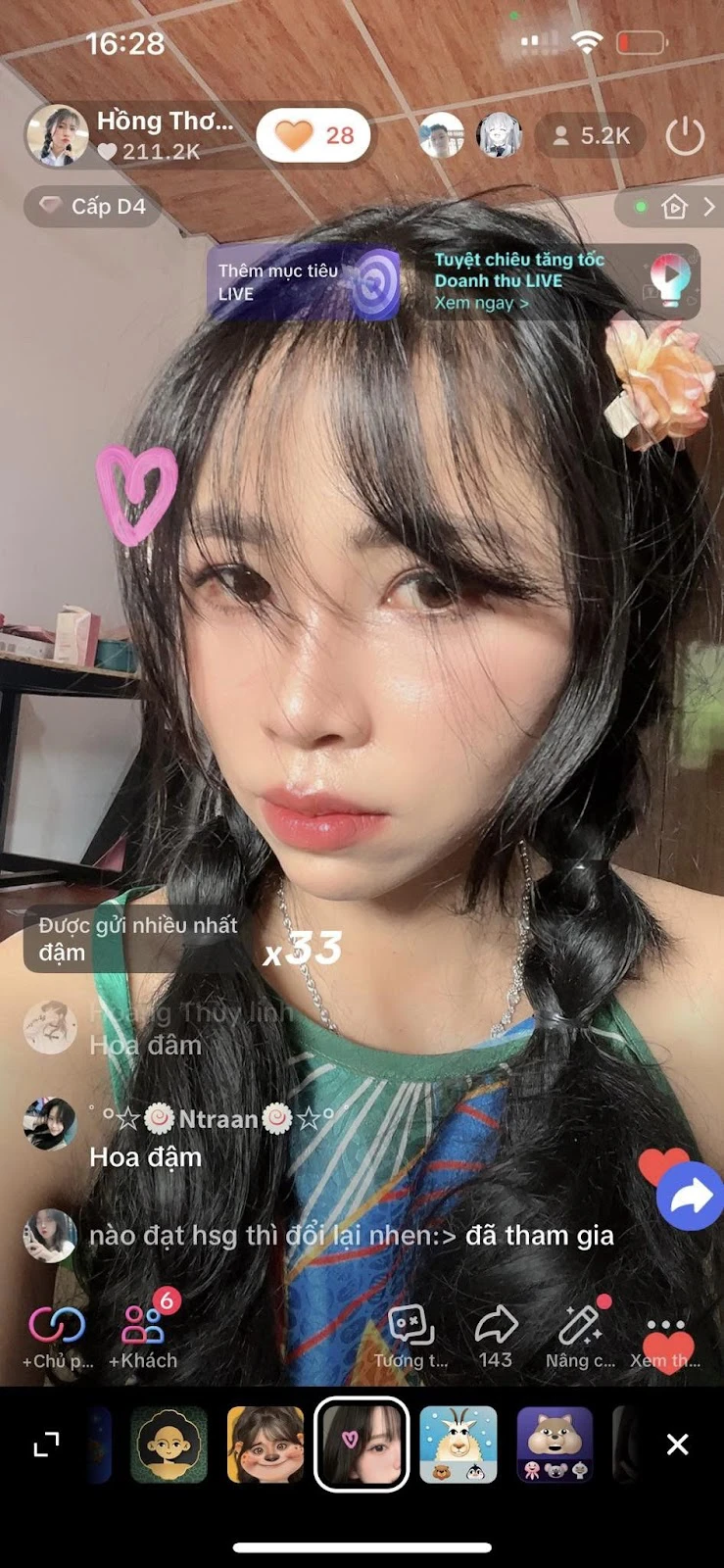 Thơ Nguyễn hiếm hoi livestream sau giải nghệ, mặt nhăn nhó, than vì nhiều fan - Hình 2