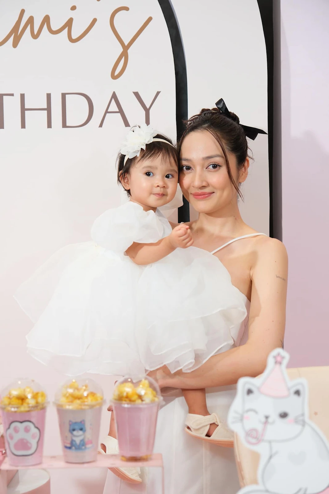Bảo Anh mừng thôi nôi con gái Misumi, Trường Giang - Nhã Phương quậy tưng bừng - Hình 5