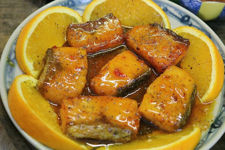Cách làm cá hồi sốt cam đơn giản thơm ngon, trẻ con cực thích, người già cũng mê - Hình 6