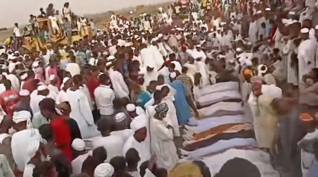 Khoảng 100 người tử vong trong vụ tấn công vào một ngôi làng ở Sudan - Hình 1