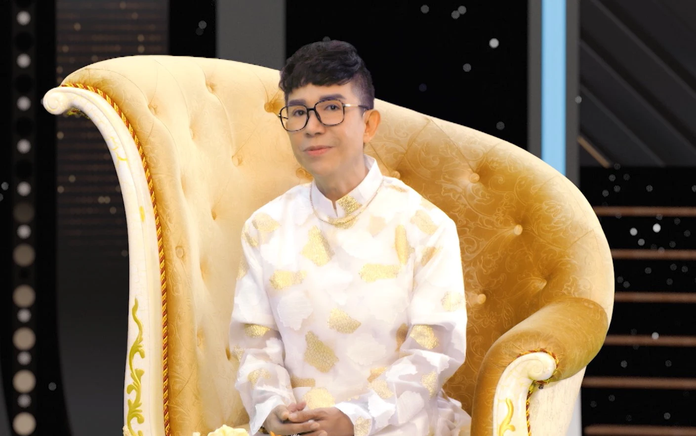 Long Nhật: Ba cấm đi hát vì sợ cái nghề chưa ráo mồ hôi đã hết tiền - Hình 1