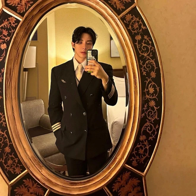 Người được khen là phi công điển trai nhất Hàn Quốc - Hình 2