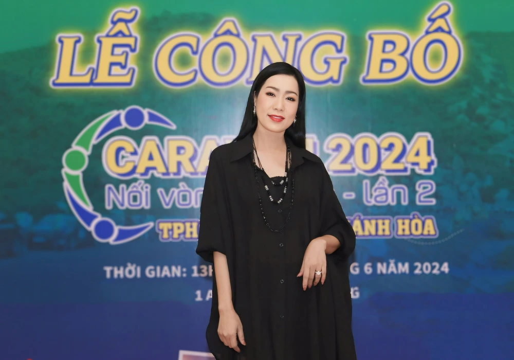 NSND Trịnh Kim Chi: 53 tuổi vẫn trẻ trung quyến rũ, ông xã yêu hết lòng - Hình 1