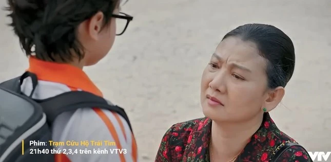 Phim giờ vàng sai kiến thức y khoa, pháp luật, khán giả phẫn nộ, đòi bỏ xem - Hình 2