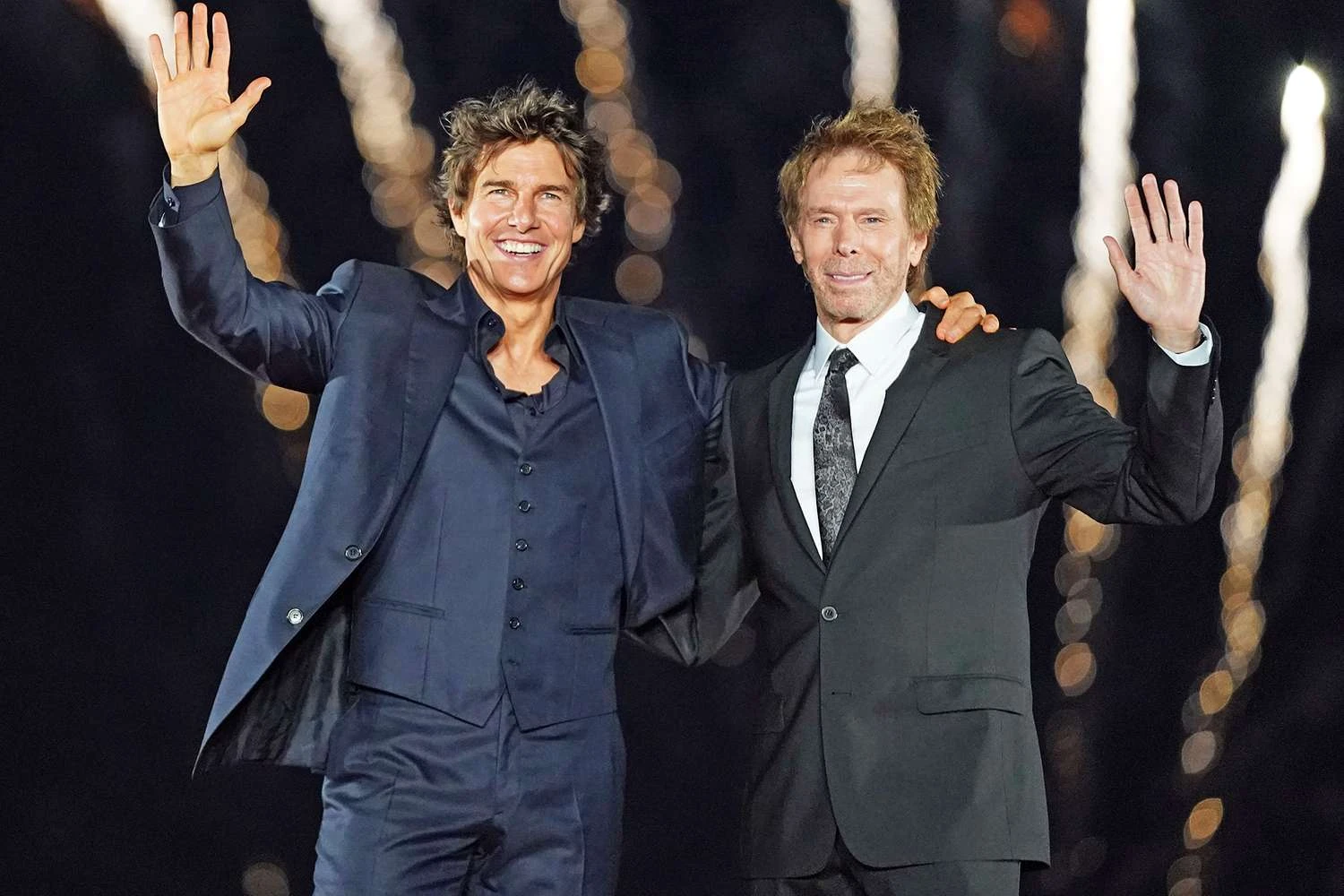 Tom Cruise bỏ bê con nhưng tặng quà cho bạn diễn, CĐM bất ngờ gọi tên Jack - Hình 3
