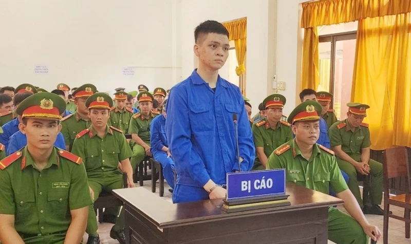 Xử phúc thẩm vụ 70 đối tượng tranh giành bảo kê đất: Viện Kiểm sát cấp cao đề nghị giữ nguyên kháng nghị - Hình 2