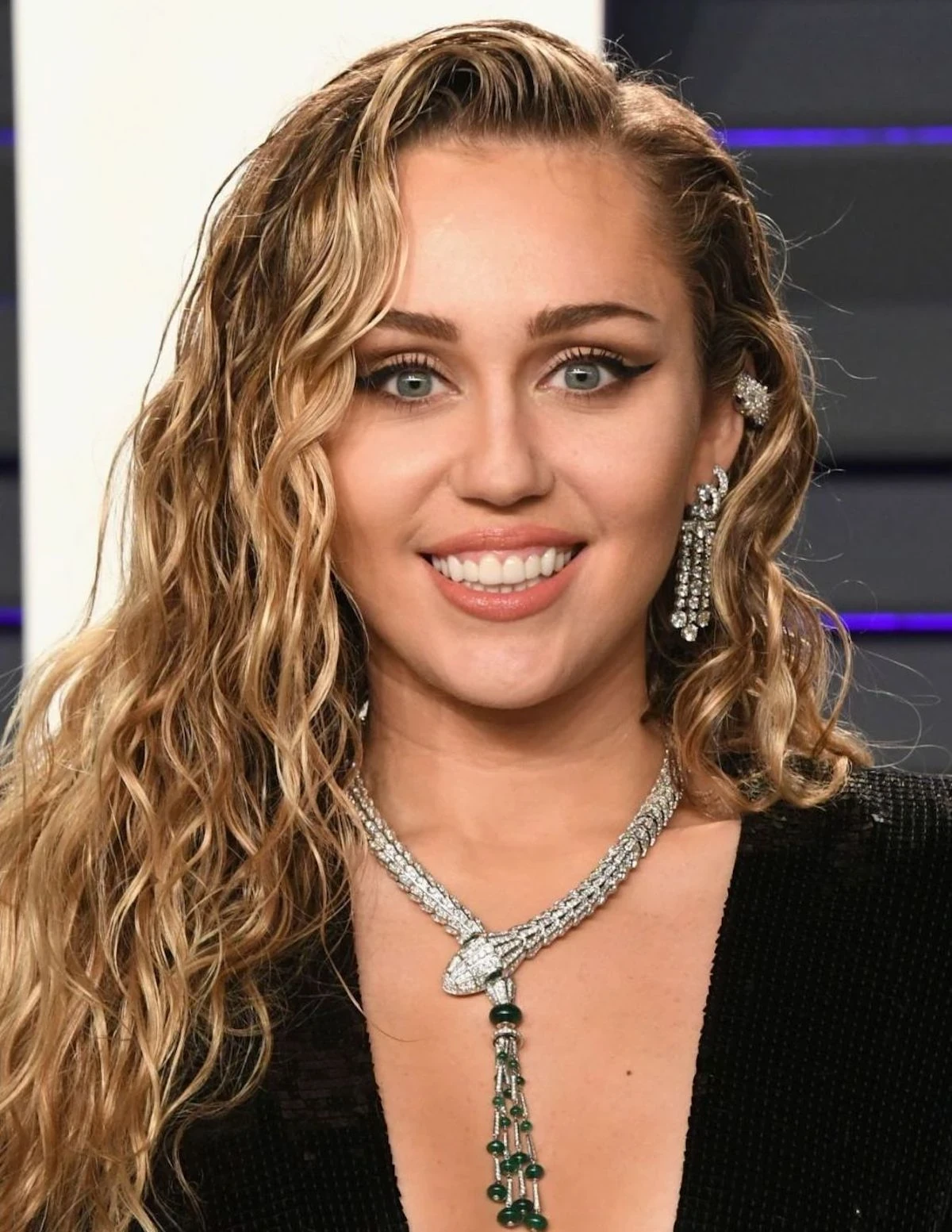 Miley Cyrus né tránh, sợ sinh con sau ồn ào mẹ ruột cướp bạn trai của em gái - Hình 2
