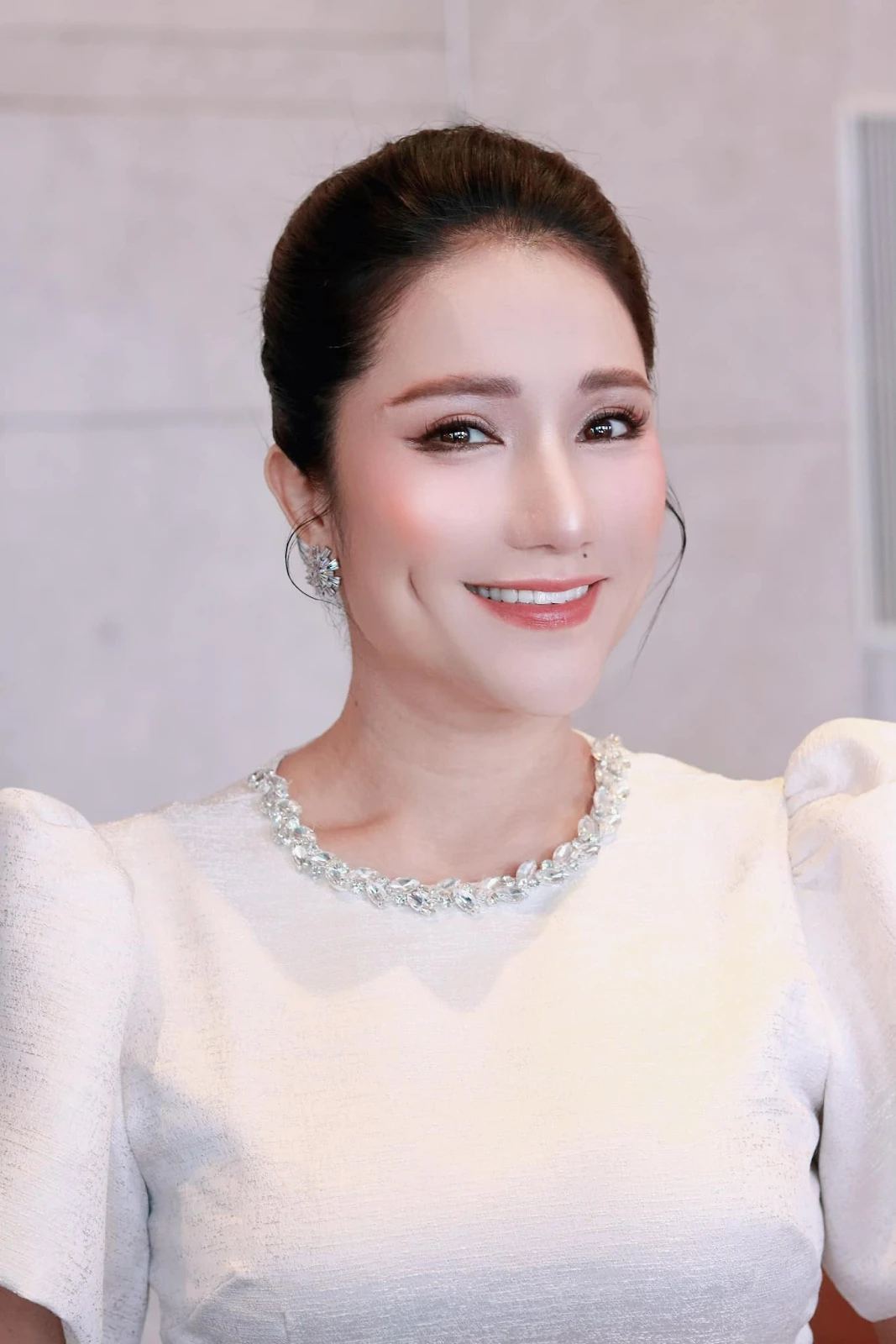 MC Cát Tường không ai mời show, khó livestream bán hàng vì từng quảng cáo lố - Hình 2