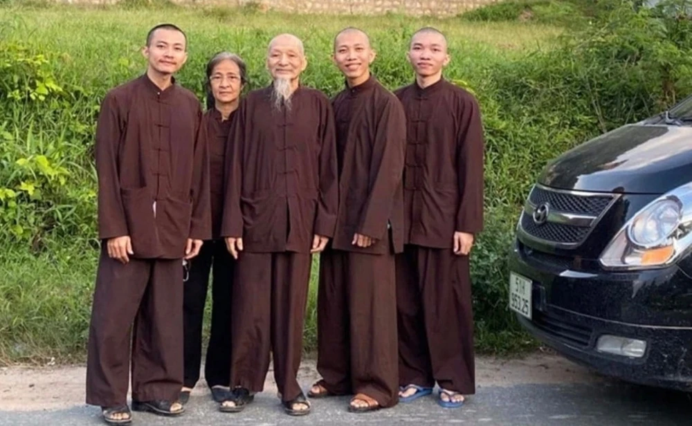 Lê Thanh Nhất Nguyên Tịnh Thất Bồng Lai bị khởi tố, diện mạo hiện tại ra sao? - Hình 1