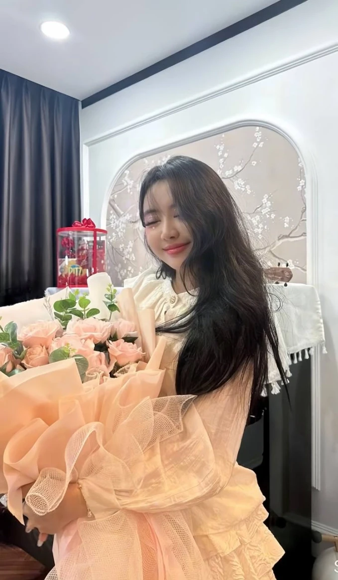 Babixoxo: bị công kích vạ lây vì bạn thân ngoại tình 6 người, khóc lóc xin tha - Hình 4