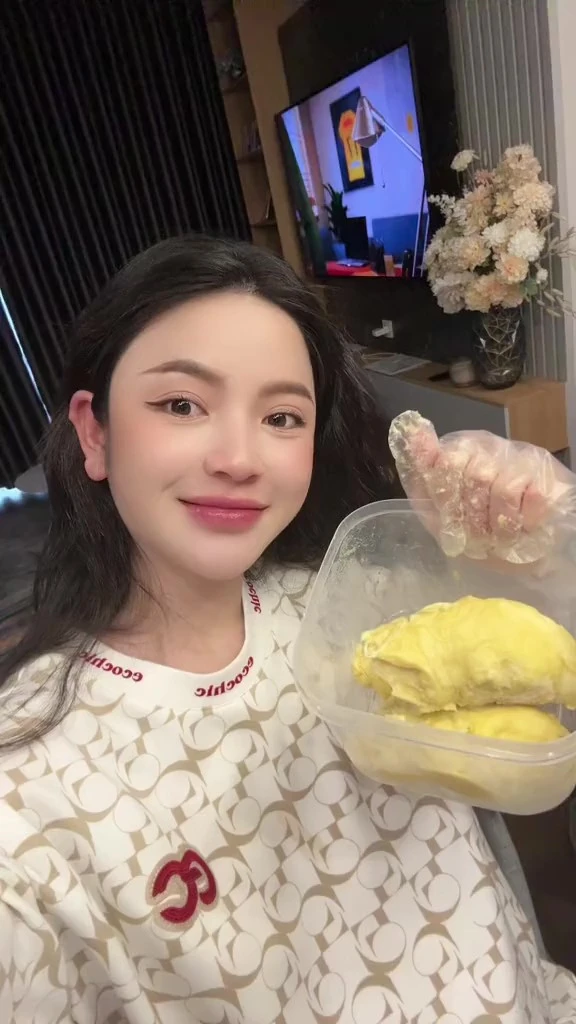 Thầy Bói Sợ Ma dạy dỗ O Huyền Sầu Riêng, chấn chỉnh lối ăn nói trên mạng xã hội - Hình 2