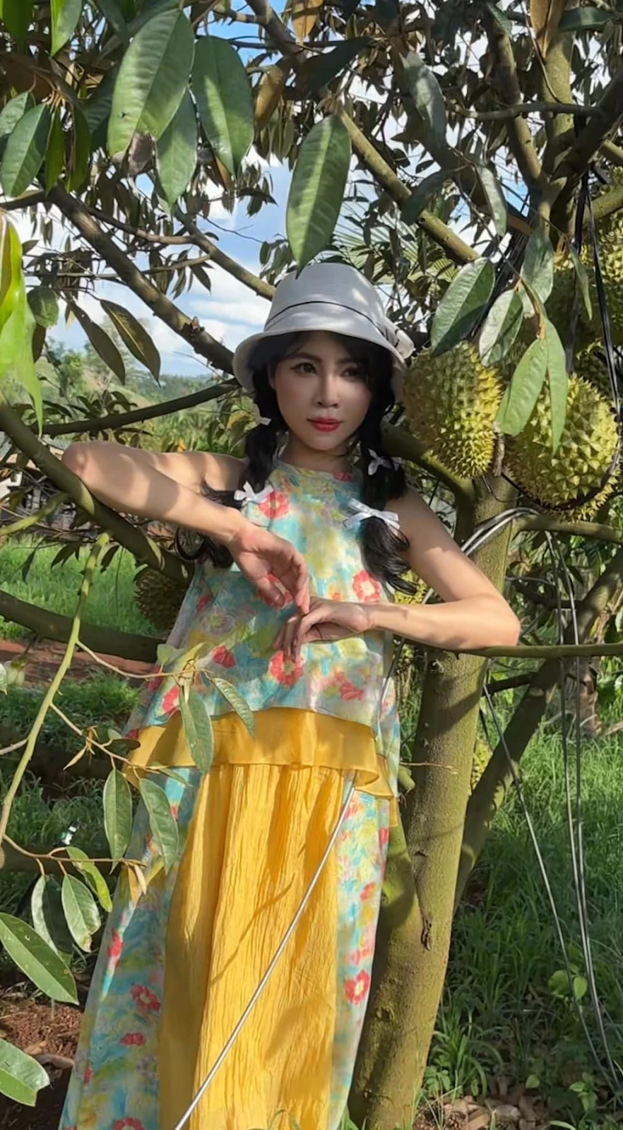 Thơ Nguyễn mạnh miệng bênh vực O Huyền Sầu Riêng, lôi người nông dân vào cuộc - Hình 4