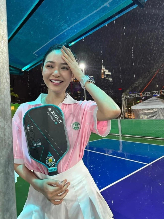 Hiền Hồ nghỉ chơi golf, chuyển sang bộ môn nhiều đại gia mê, luyện tập năng nổ - Hình 1