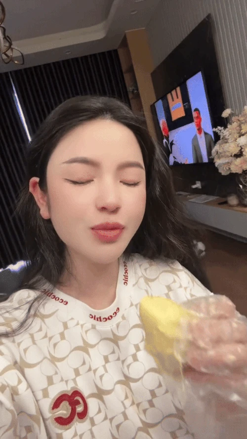 Vợ chồng Chu Thanh Huyền lộ mặt bầm tím sau khi lên tiếng vụ O Huyền sầu riêng - Hình 4