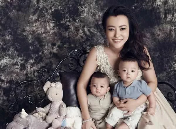 Hác Lôi: Siêu vòng 1 Trung Quốc, bạn trai ruồng bỏ, U50 phát phì, không ai mời - Hình 6