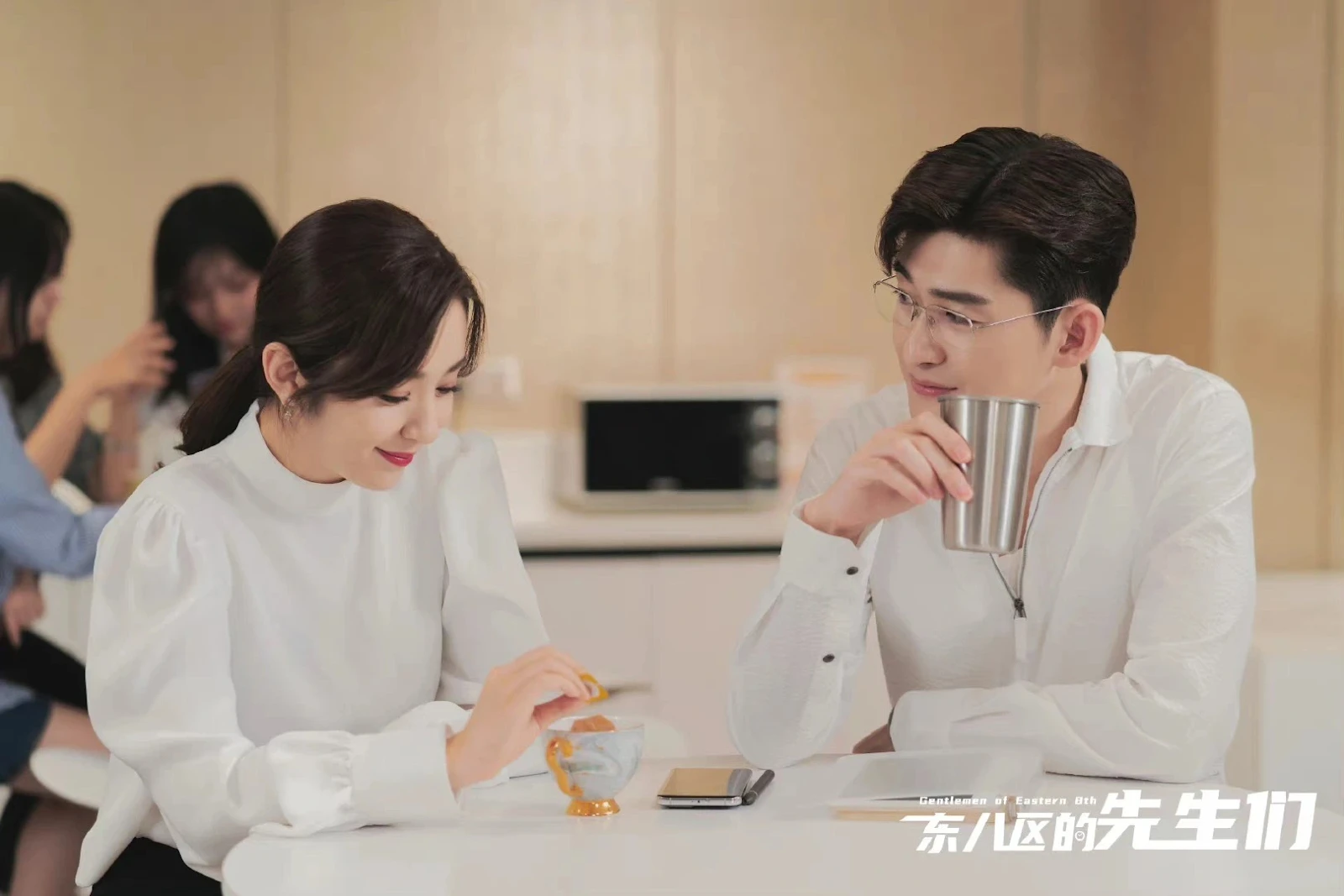 Vương Hiểu Thần: Dính tin sinh con cho Hồ Ca, bị Trương Hàn sờ mó trên phim - Hình 7