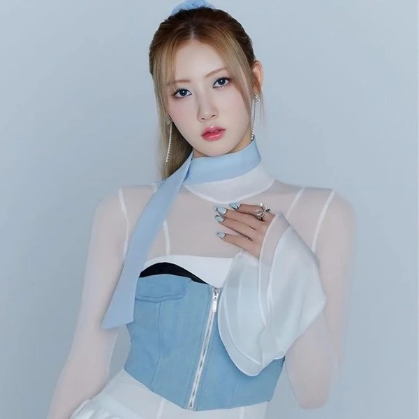Baby Monster lăng xê đồ Việt Nam trong MV mới, Asa đè bẹp Ahyeon - Hình 3
