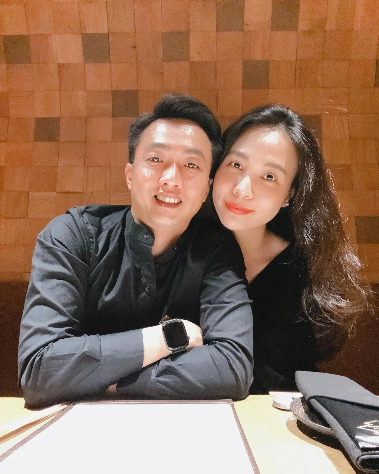 Mẹ Cường Đô La bị công an tóm, vợ chồng Đàm Thu Trang lập tức có động thái - Hình 1