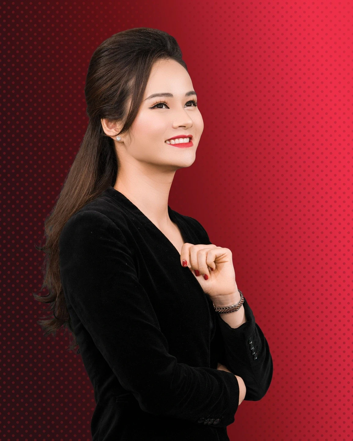 Thu Hương MC VTV U40 trông mòn con mắt, lỡ duyên model, học vấn ấn tượng - Hình 3
