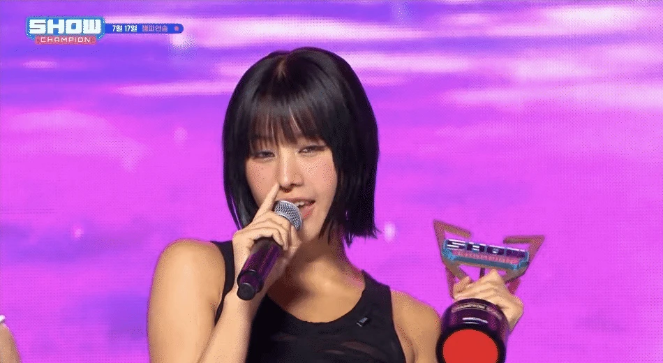 KISS OF LIFE hát live dở tệ, CĐM chê: Vậy mà đòi làm BLACKPINK 2.0 - Hình 4