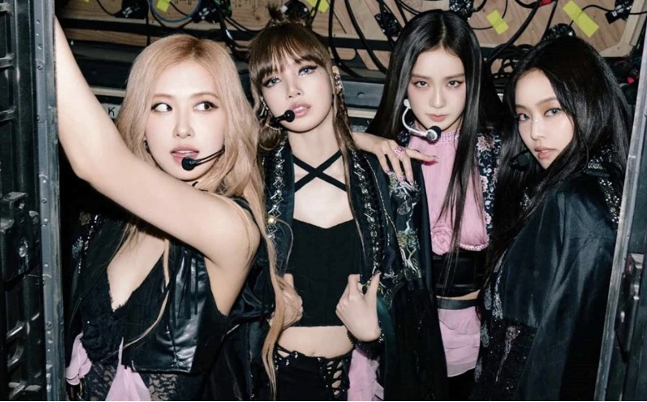 BLACKPINK, 2NE1 trở lại, sẽ lưu diễn thế giới, Việt Nam là điểm dừng chân? - Hình 2