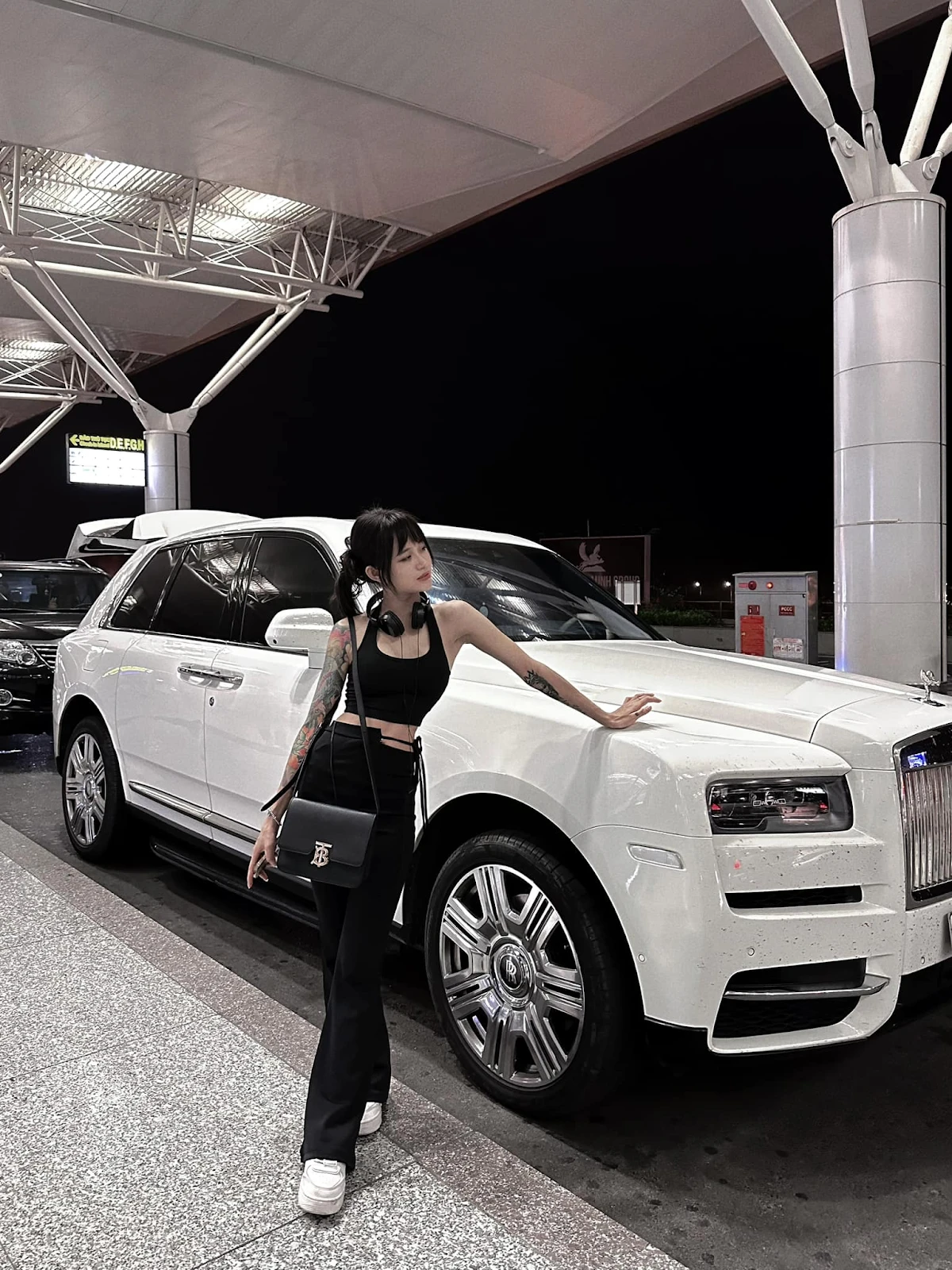 Láo Soái Nhi: Tay trắng khởi nghiệp, nhờ giọng hát nay thành tiktoker triệu fan - Hình 5
