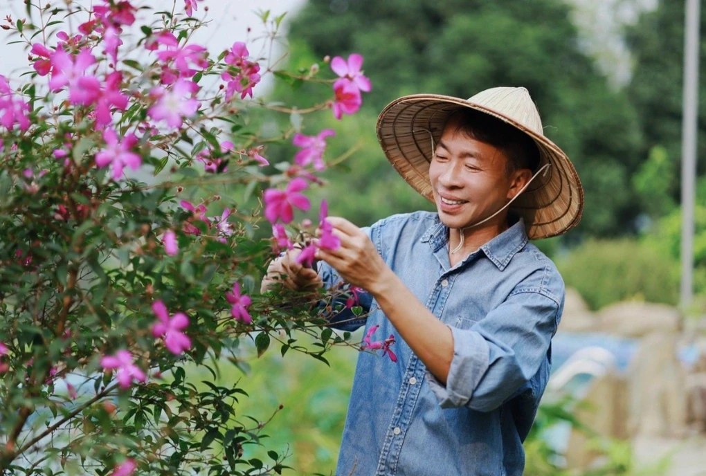 NSƯT Việt Hoàn: cuộc sống giàu nứt vách, lấy vợ xinh như hoa hậu vẫn tan vỡ - Hình 3