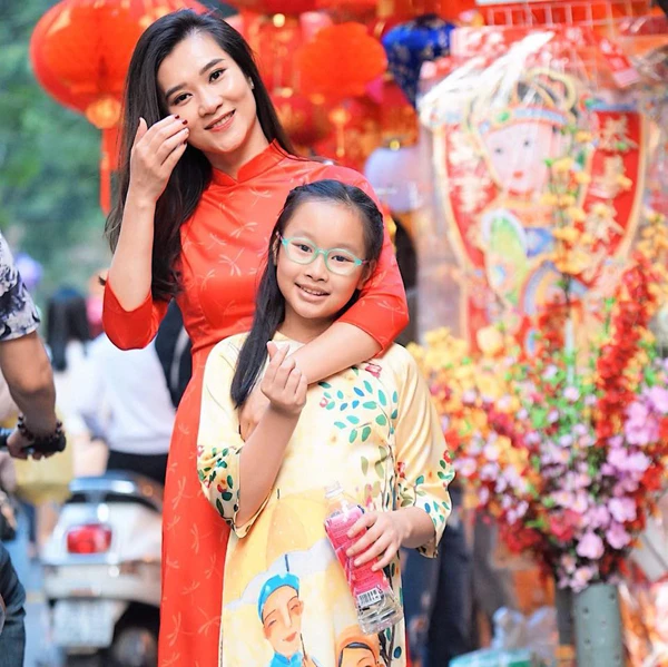 Khánh Trang BTV tay ngang nổi danh của VTV, được Diệp Anh ưu ái khen 1 câu - Hình 10